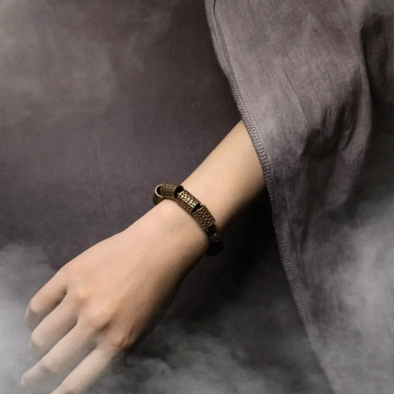 Niranjan - Bracelet cuivre martelé et perles de lave