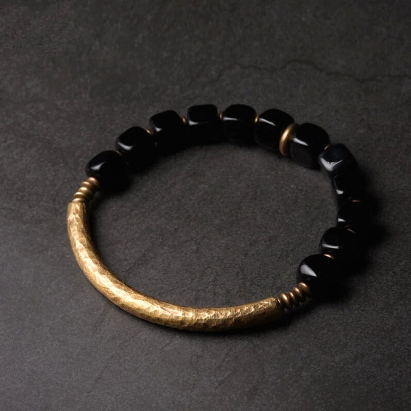 Kshetra - Bracelet en Obsidienne Noire et Laiton Martelé